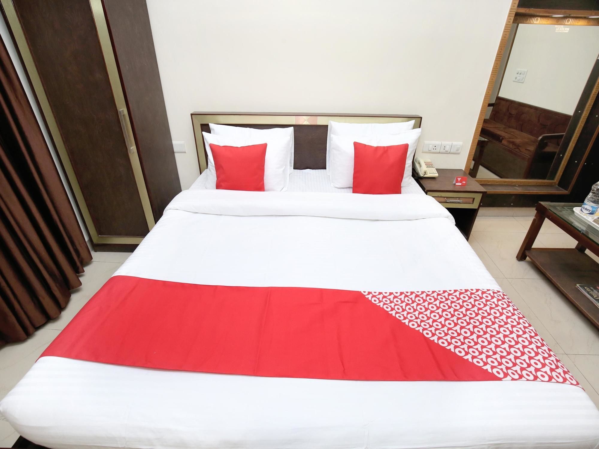 Hotel O Le Bon Ton Ludhiana Luaran gambar